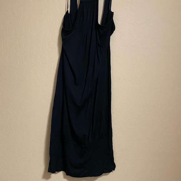 Guess sleeveless mini dress - Picture 2 of 5